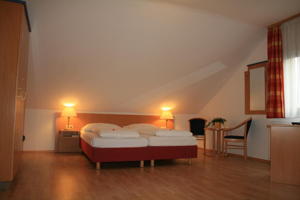 Hotel Restaurant Haus Odendahl Köln Værelse billede