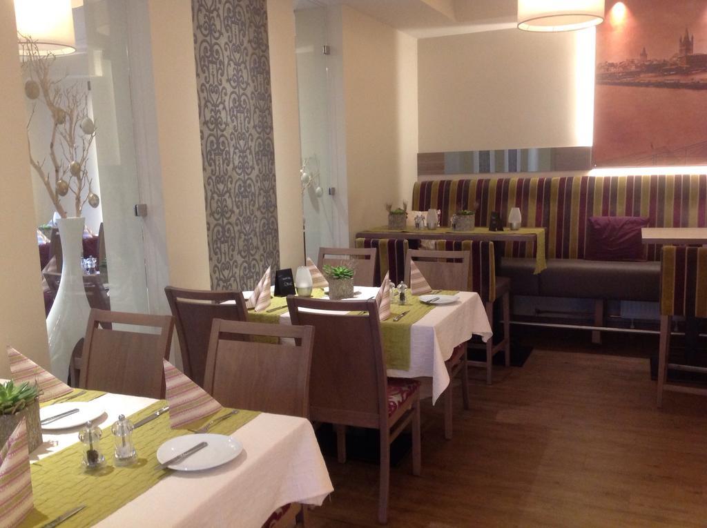 Hotel Restaurant Haus Odendahl Köln Eksteriør billede