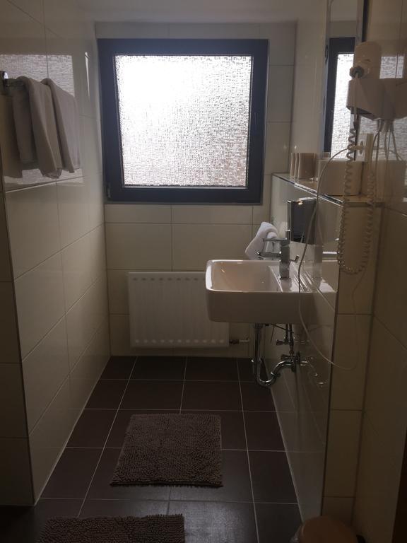 Hotel Restaurant Haus Odendahl Köln Eksteriør billede